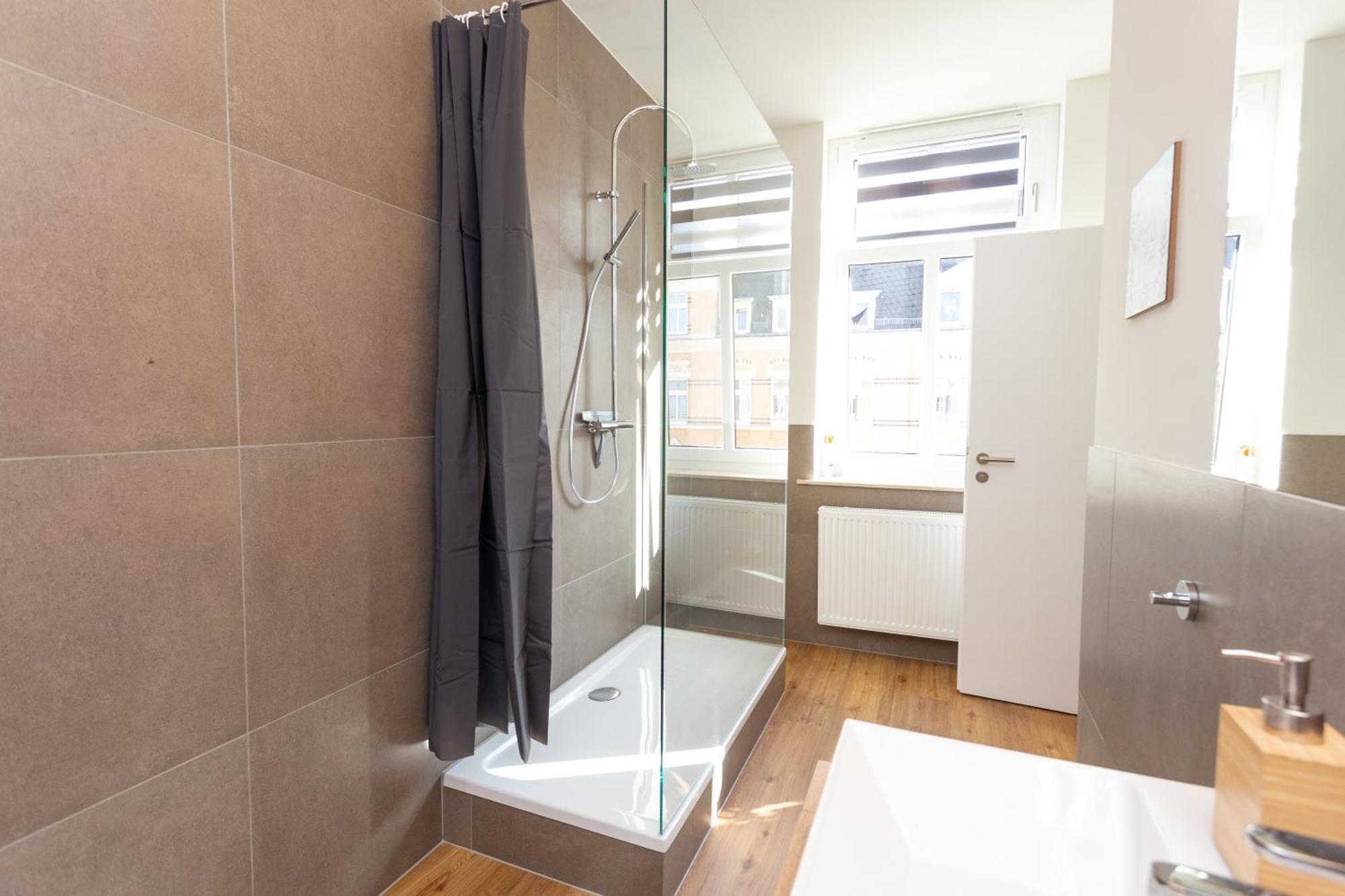 Fullhouse - Zwickau - F45 Apartments - Smarttv - Nespresso Esterno foto